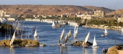 NI0090_aswan_03BD.jpg - Aswan