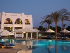 13 Splash Pool Bar_HiltonMarsaAlam.jpg