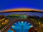 lux-pool_and_pontoon_by_night-2 web.jpg